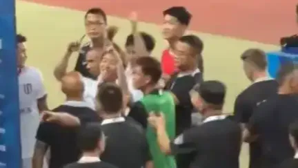 韦世豪遭重罚