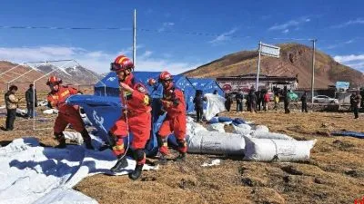 西藏那曲巴青县发生7.0级地震，各方力量紧急开展搜救