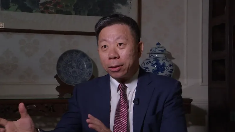 驻菲大使:菲方应庆幸有中国这个邻居