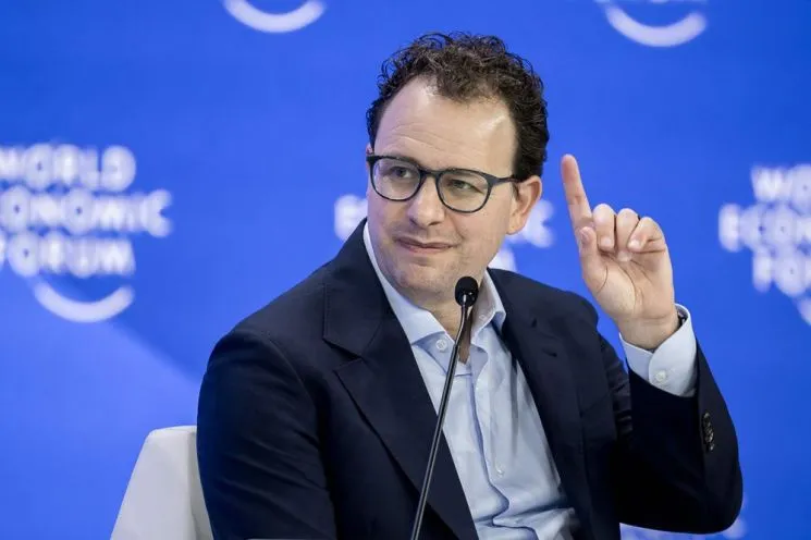韩媒：中国 AI 企业营收远逊美国，靠开源与效率另寻盈利路径