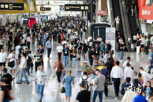 广交会一期到会境外采购商18.9万，广东至少8个地市主官进馆招商